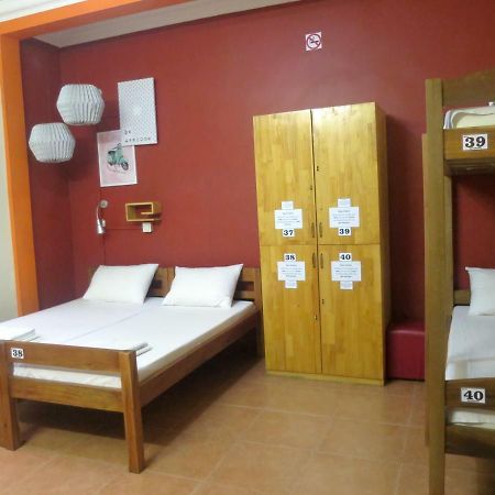 Envoy Hostel Пном Пен Екстериор снимка