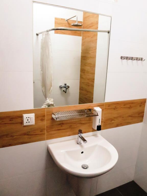 Envoy Hostel Пном Пен Екстериор снимка